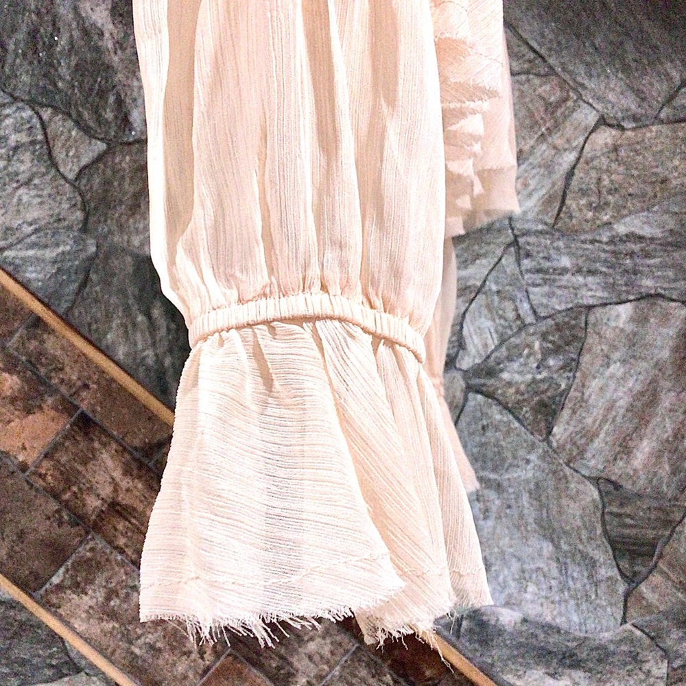 Ruffles & Frills Incredible Blouse - Picture 9 of 14